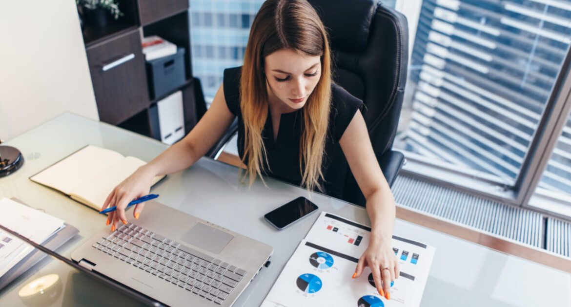 woman-advancing-her-career-laptop