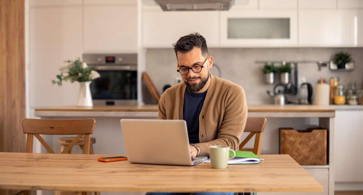 How to be productive while hybrid working