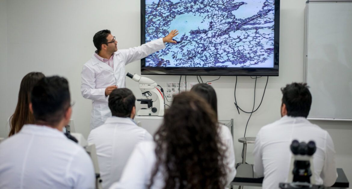 Microbiology Lecturer teaching a science class at the university